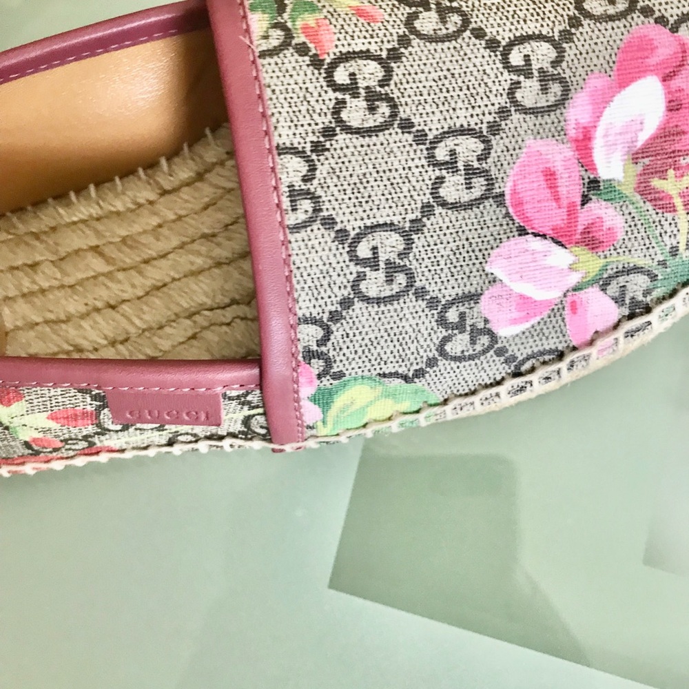 Gucci Pilar Espadrilles new in box.never used 39.5